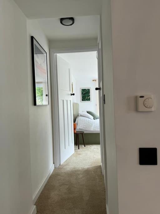 Apartment Stylish & Close To The *